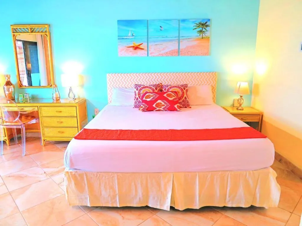 Luxury Beachfront Duplex Villa On Sapphire Beach I East End  الجزر العذراء الأمريكية