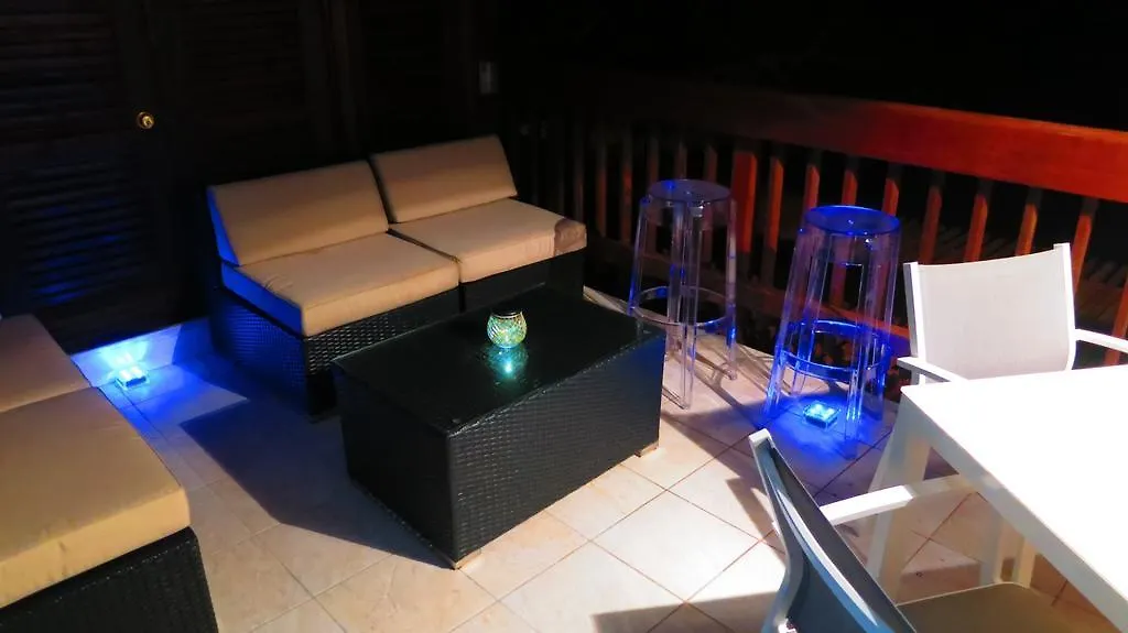 شقة Luxury Beachfront Duplex Villa On Sapphire Beach I East End